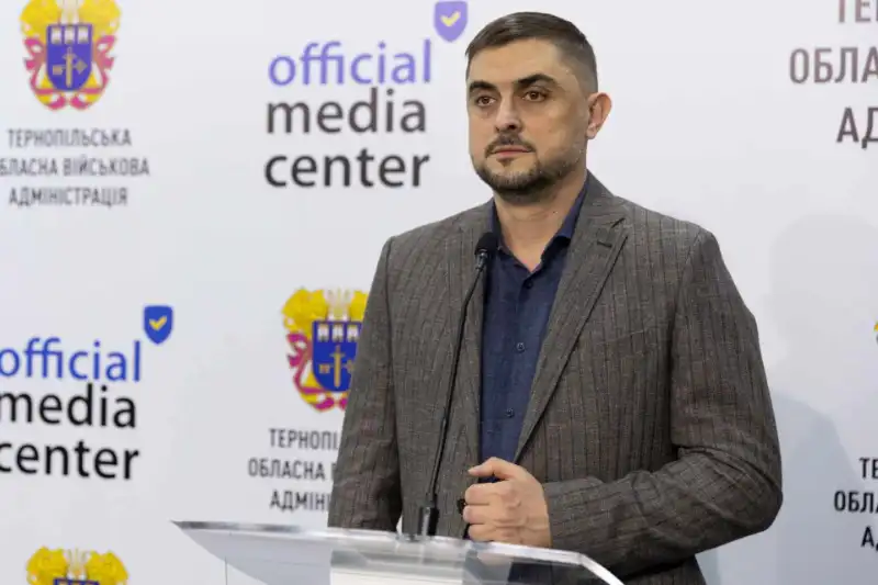 Закордонні відрядження тернопільських чиновників: хто, куди і навіщо виїжджав під час воєнного стану