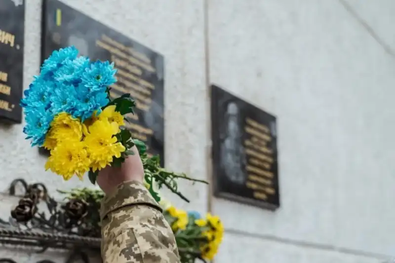 У Тернополі вшанують загиблого бійця Віталія Олійника: на фасаді школи з’явиться меморіальна таблиця
