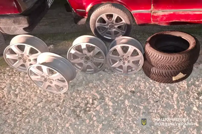 Неповнолітні з Тернопільщини пограбували склад автозапчастин: збитки на 17 тисяч гривень