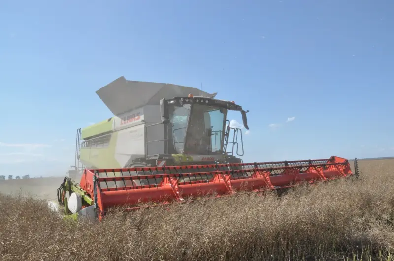 Довіра» на хлібному фронті: як агропідприємство з Чортківщини тримає удар і будує «європейське село»