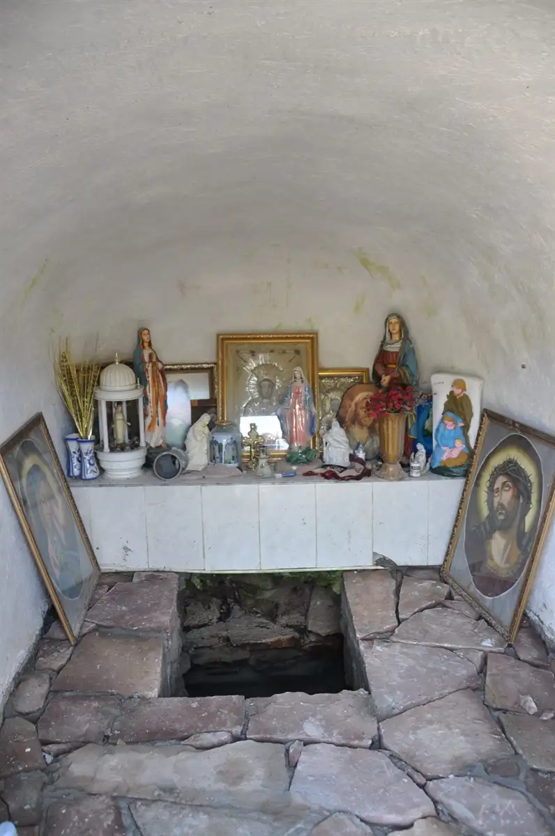 На Чортківщині відновлюють чудотворну криничку у Давидківцях